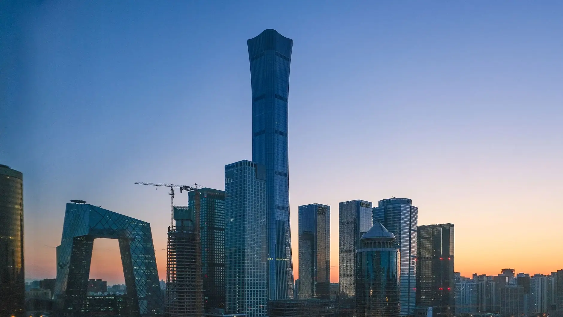 客服耳机与电话录音设备选型要点:广州企业呼叫中心硬件搭配方案